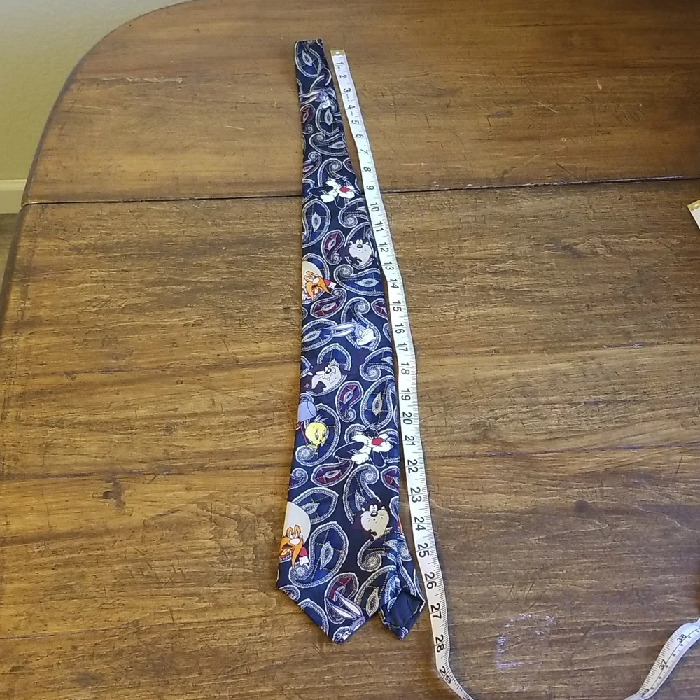 LOONEY TUNES TIE